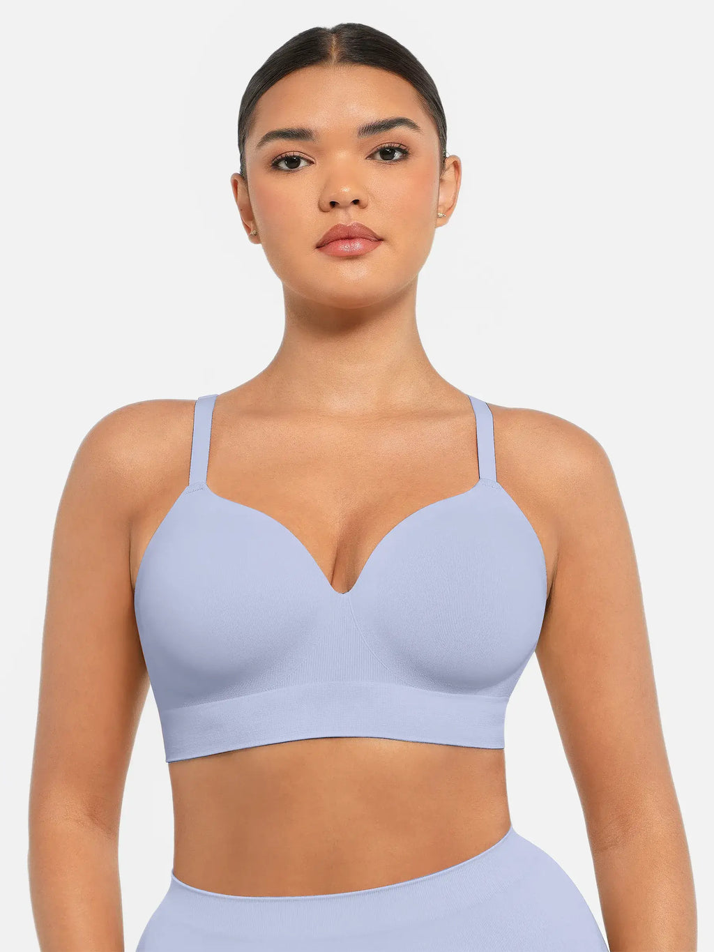 Sujetador push-up inalámbrico sin costuras, cómodo y de cobertura total.