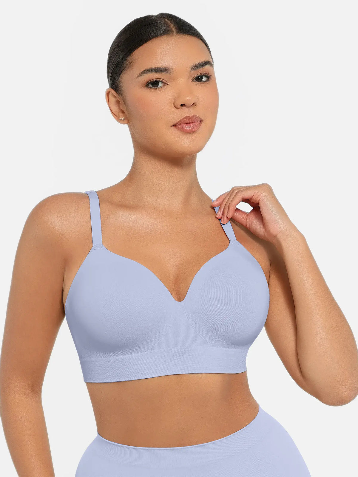 Sujetador push-up inalámbrico sin costuras, cómodo y de cobertura total.