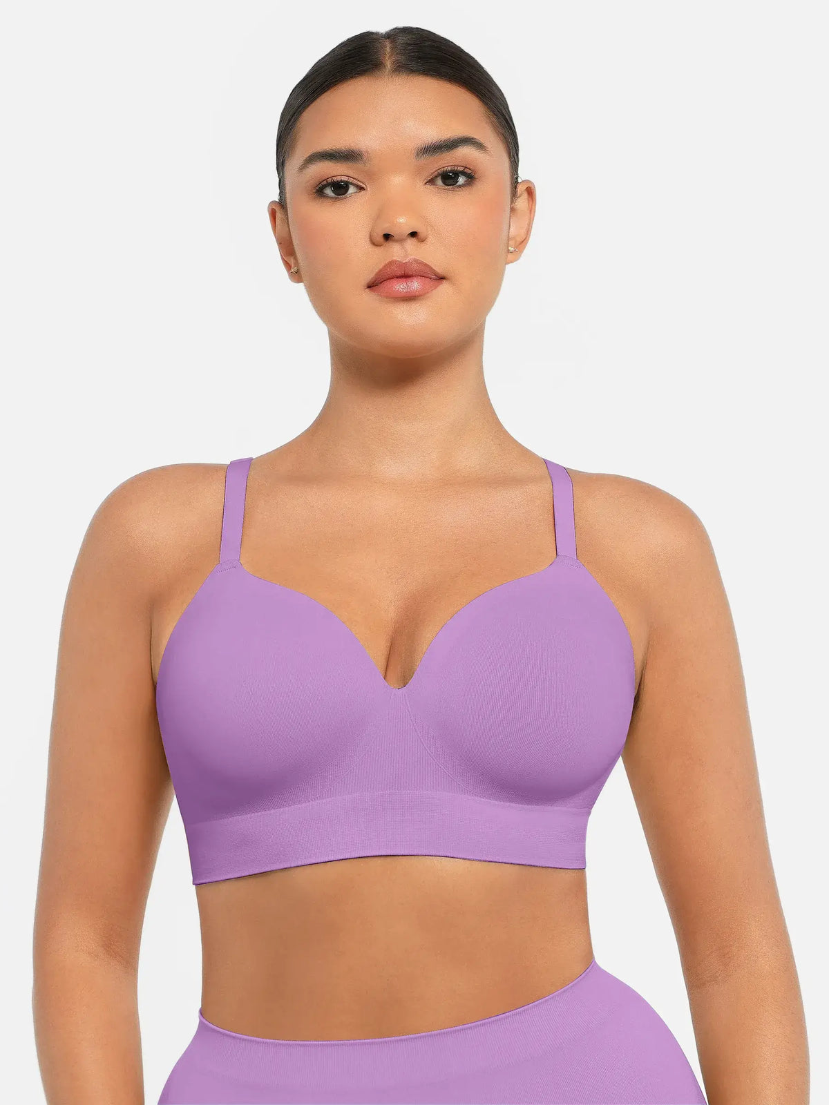 Sujetador push-up inalámbrico sin costuras, cómodo y de cobertura total.