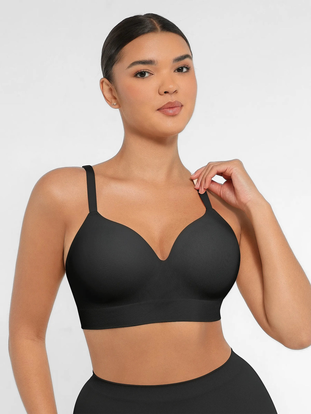 Sujetador push-up inalámbrico sin costuras, cómodo y de cobertura total.