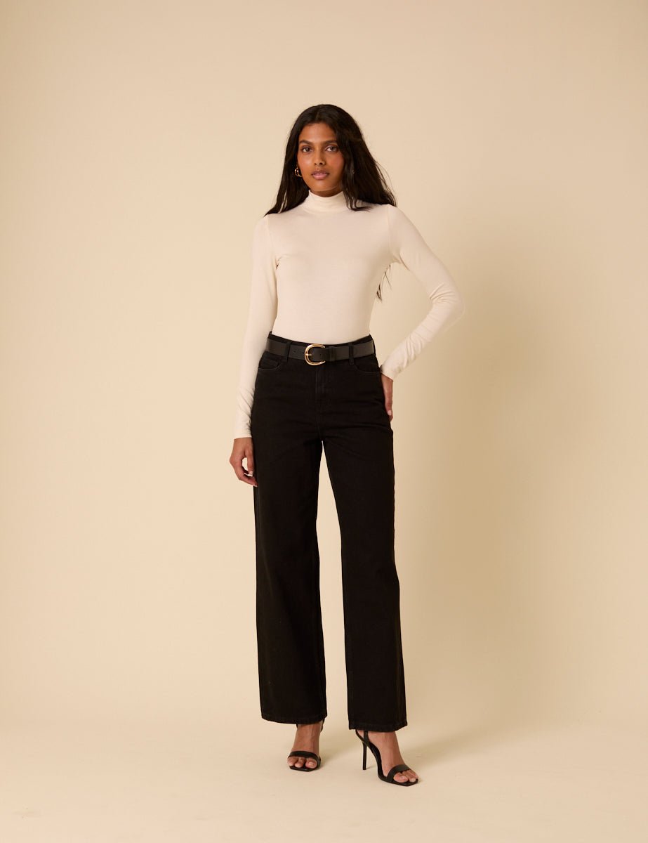 Top de manga larga con cuello alto color crema - Zeryn Haus