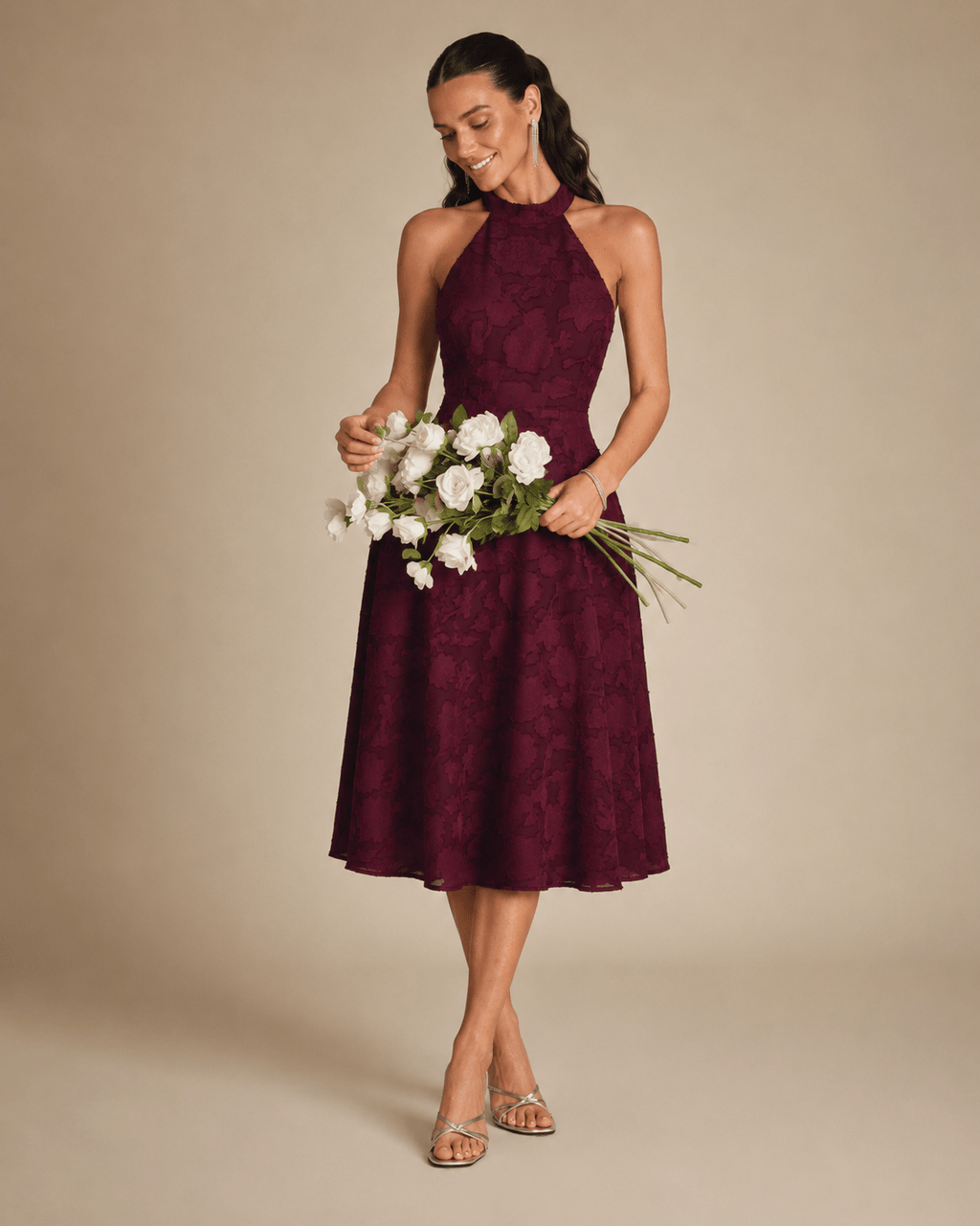 Vestido largo jacquard de cuello alto color rojo vino - Zeryn Haus