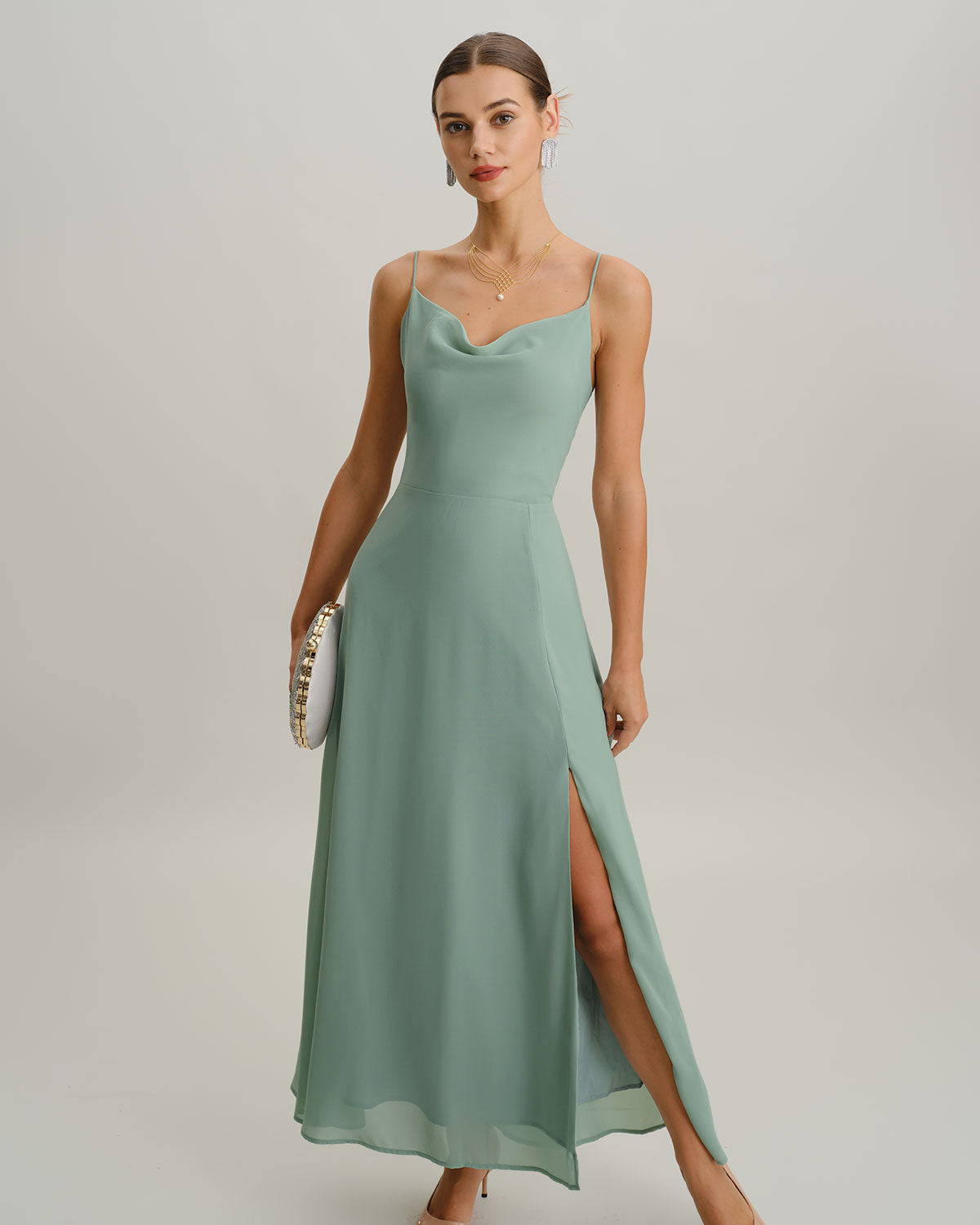 Vestido largo lencero verde de corte A sin espalda
